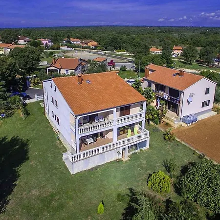 App Lukas Apartment Porec